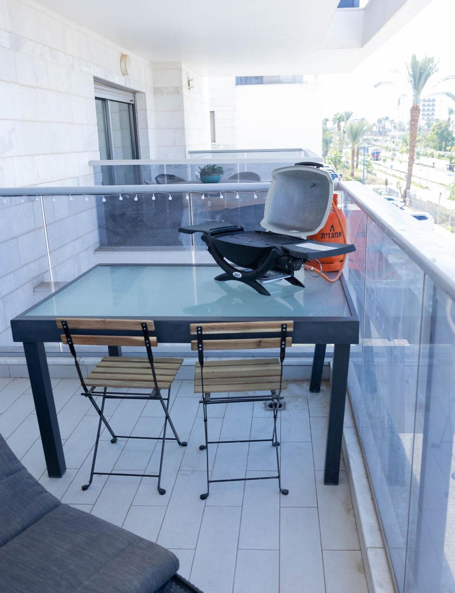 Fisharent Luxury Royal Park Suites Eilat Buitenkant foto